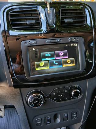 RENAULT SANDERO 1.6 16V SCE FLEX ZEN MANUAL